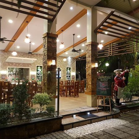 Eduardo'S Resort Calapan Екстериор снимка